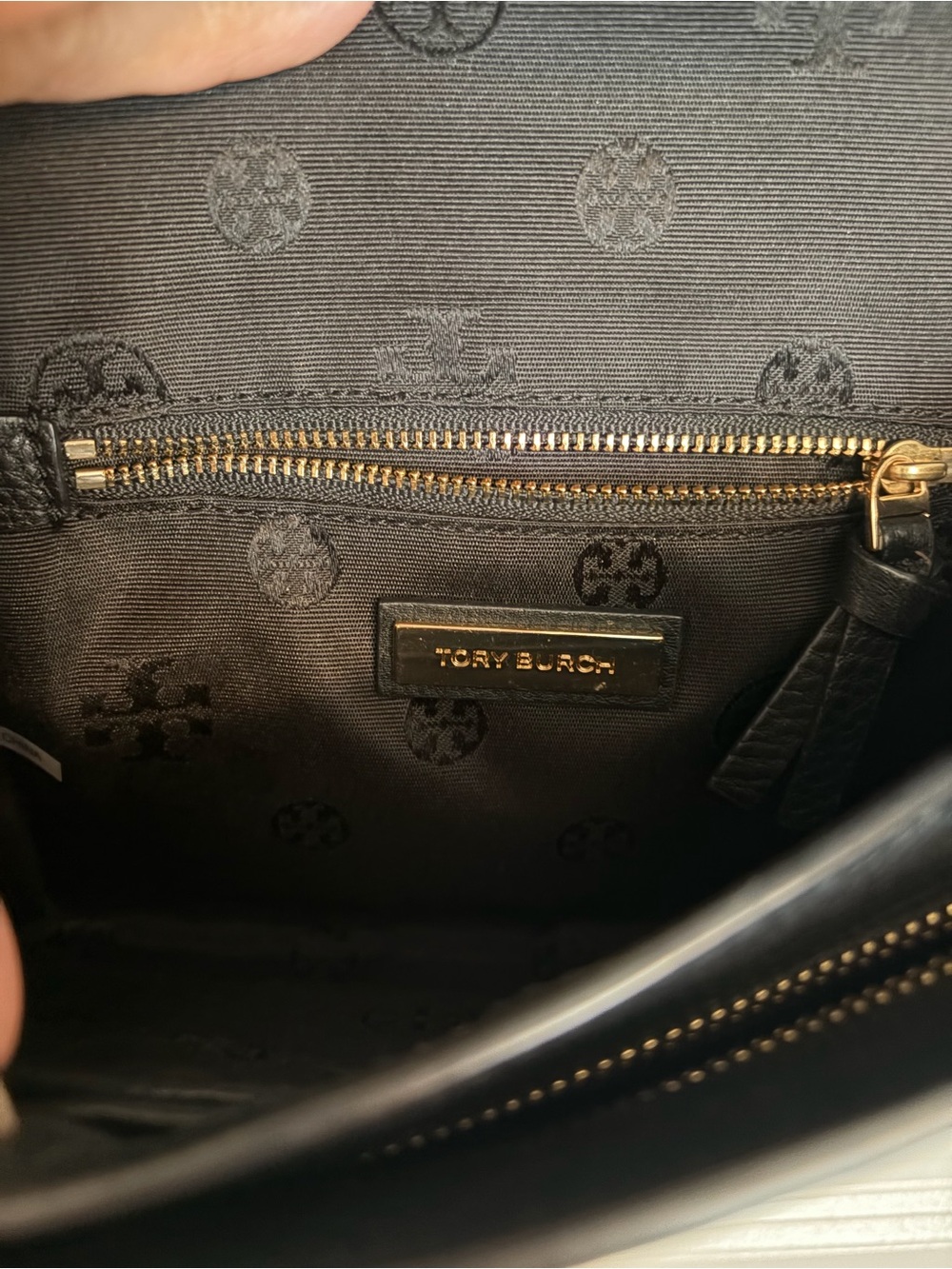 Tory Burch Black Crossbody Bag with Gold Logo - Picture 6 of 9